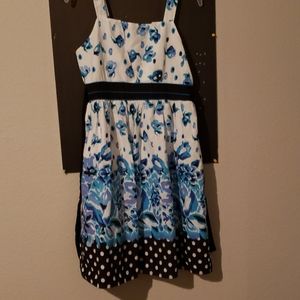 Women dress